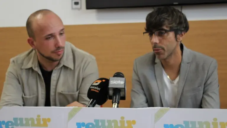 Emma Colao, a la izquerda, junto a Nahúm Cabrera