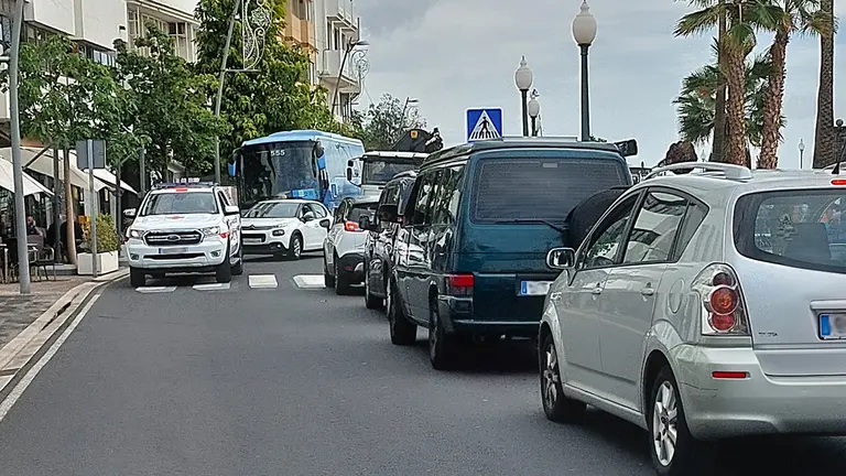 Tráfico en la Avenida Marítima
