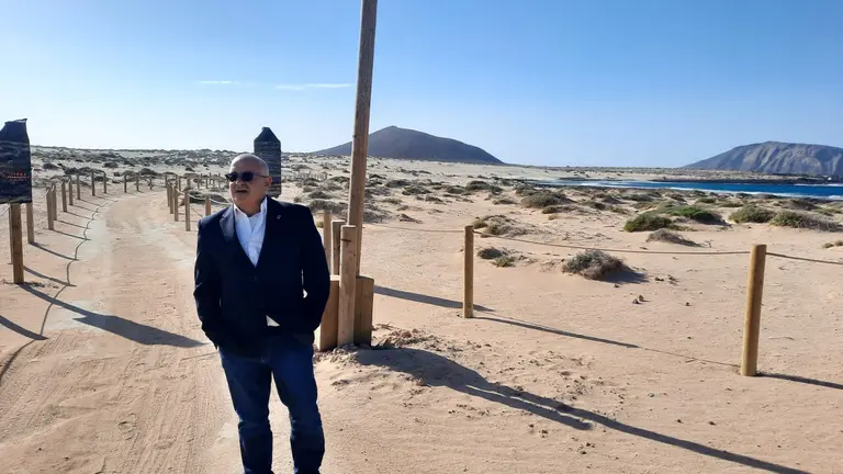 Fernando Jimenez en La Graciosa