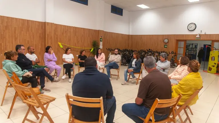 Reunión con los vecinos