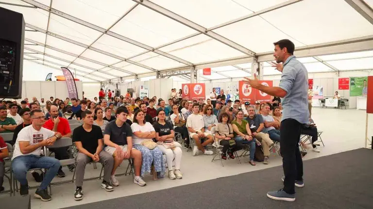 Charla Javier Santaolla Planéate 2023