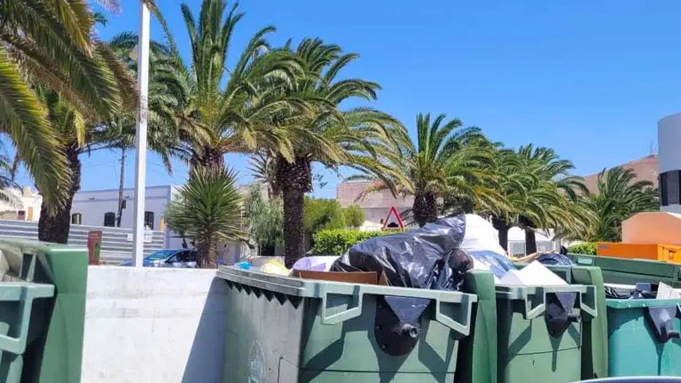 Basura en San Bartolomé