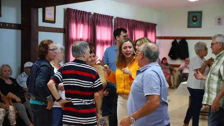 Encuentro Loli Corujo y mayores