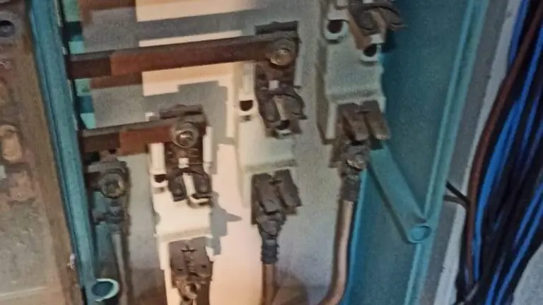 Cuadro eléctrico del lugar del suceso