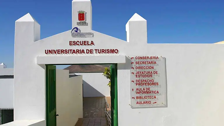 Escuela de Turismo