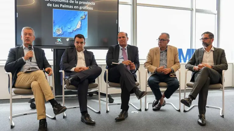 Cámara de Comercio de Lanzarote y Corporación 5.