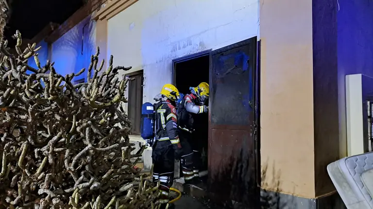 Incendio en el albergue de La Santa.