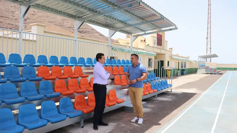 Grada del Municipal de Yaiza.