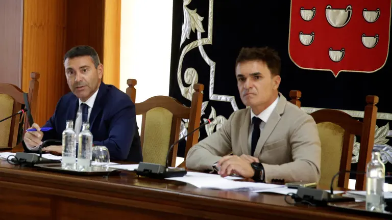 El presidente del Cabildo y el responsable de SPEL Lanzarote.