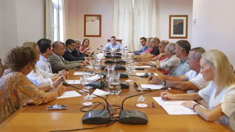 Reunión Cabildo Federación Turística de Lanzarote.