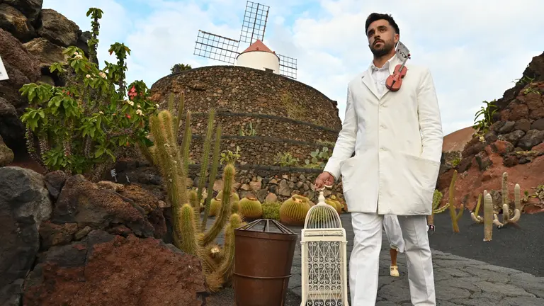 Desfile Retopía en el Jardín de Cáctus.