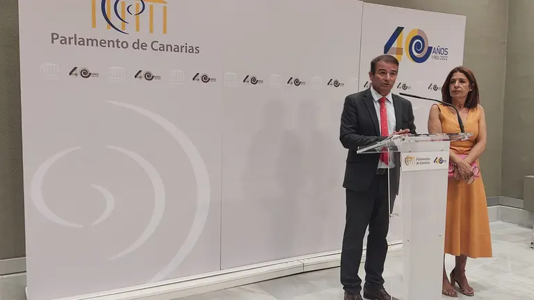 PSOE y NC Plataforma 5 por ciento en Educación.