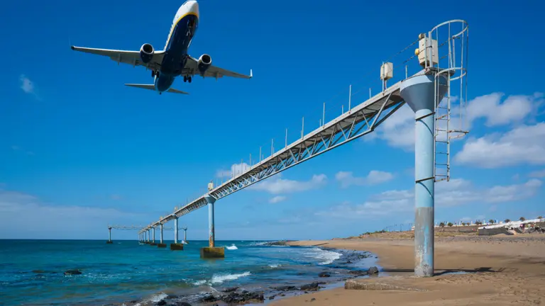 Aterrizaje en el Aeropuerto César Manrique Lanzarote.