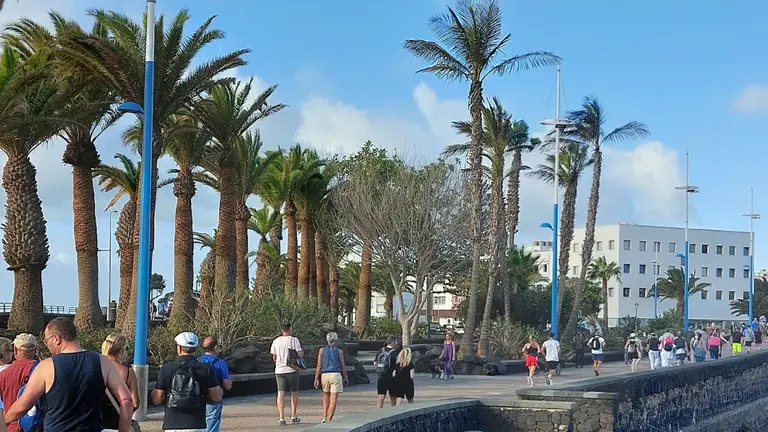 Turistas de cruceros en Arrecife.