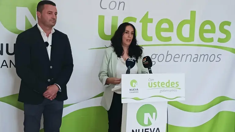 Daisy Villalba y Óscar Noda, consejeros de NC-FAC en el Cabildo de Lanzarote.