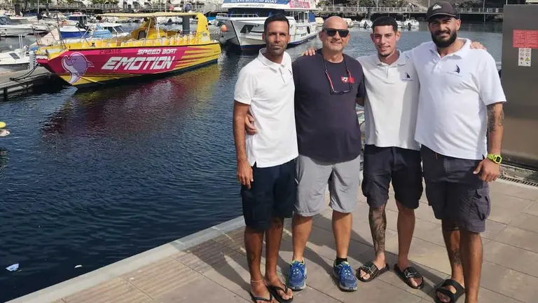 Harry y la tripulación.