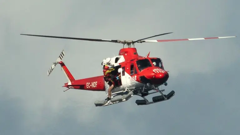 Helicóptero del Grupo de Emergencias y Salvamento (GES) del Gobierno de Canarias. EFE, Adriel Perdomo.
