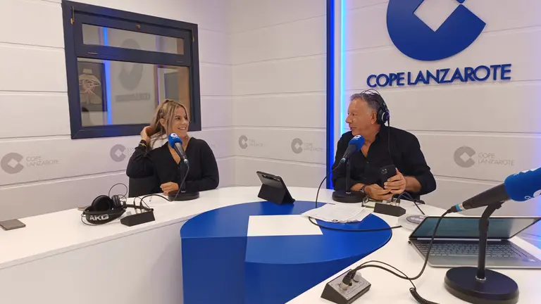 Jaime Puig y Paola Delgado, las voces de COPE Lanzarote.