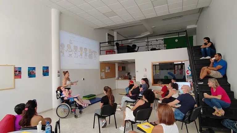 Charla Enlázate. Voluntariado Activo.