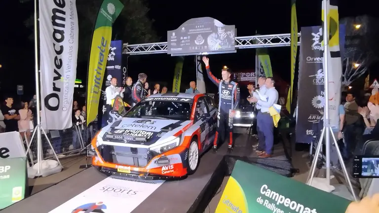 Ceremonia de salida del Rallye Orvecame Isla de lanzarote. Foto Sergio Betancort.