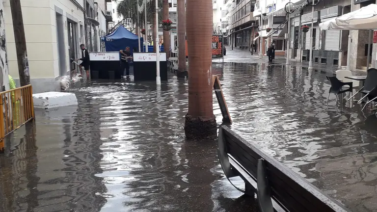 La Plazuela, inundada por las lluvias.