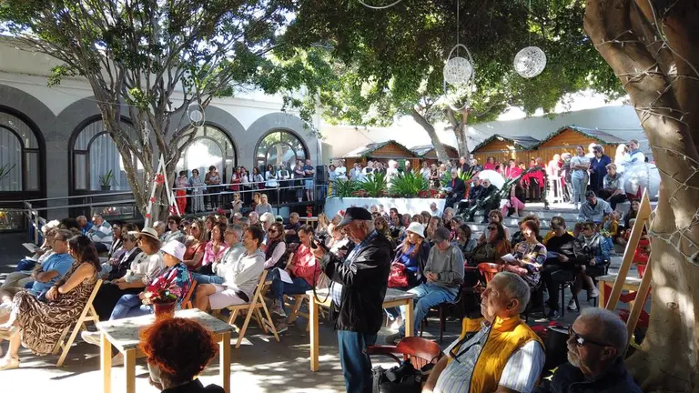 Público disfrutando de un evento en La Recova.