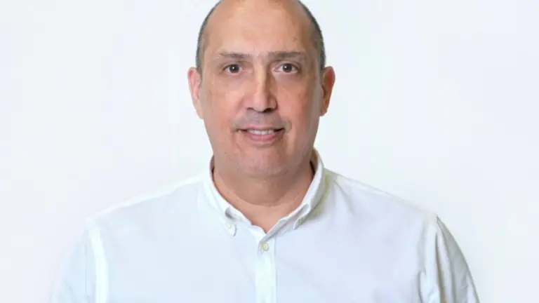 Pedro Viera Espinsoa.