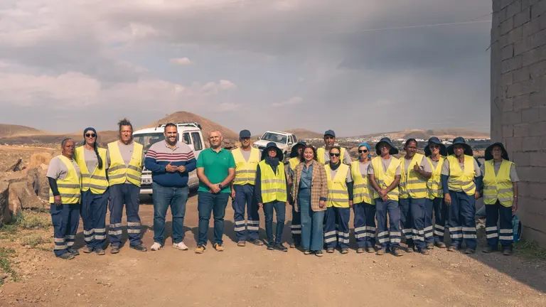 Limpieza de camino en Arrecife.
