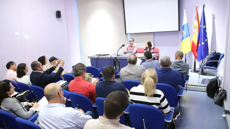 Comisión de Deportes y Juegos Autóctonos y Tradicionales.