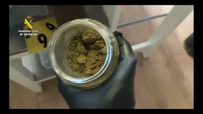 Detenido por tráfico de drogas.