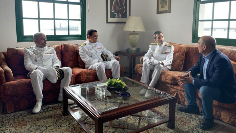 Visita de la Comandancia Naval.