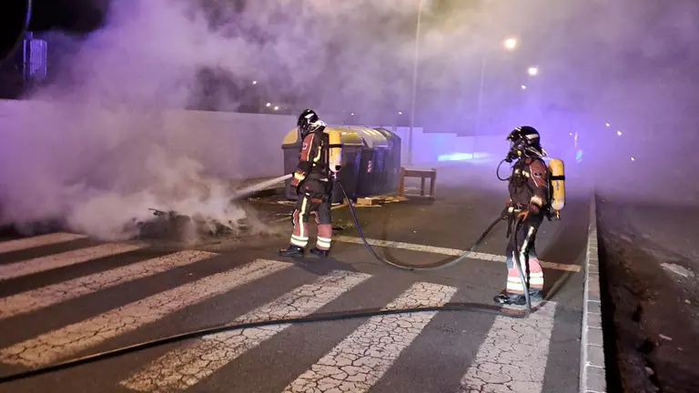 Incendio en la calle Juan Negrín.