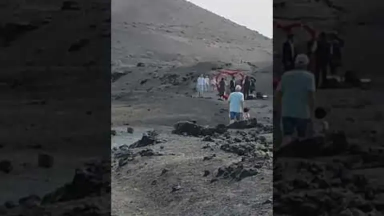 Pedida de mano en el Volcán El Cuervo.