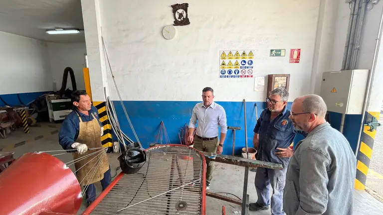 El vicepresidente en el Parque Móvil.