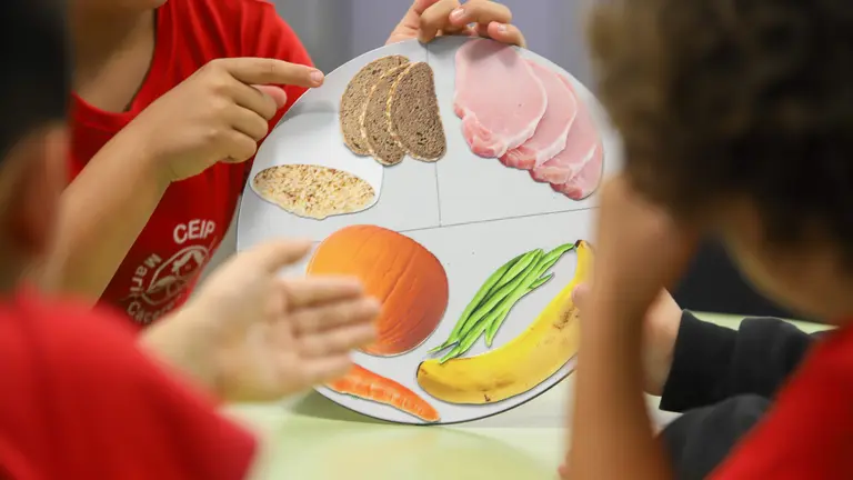HiperDino impartirá 67 talleres sobre alimentación saludable, consumo responsable y reciclaje en centros educativos de La Palma.