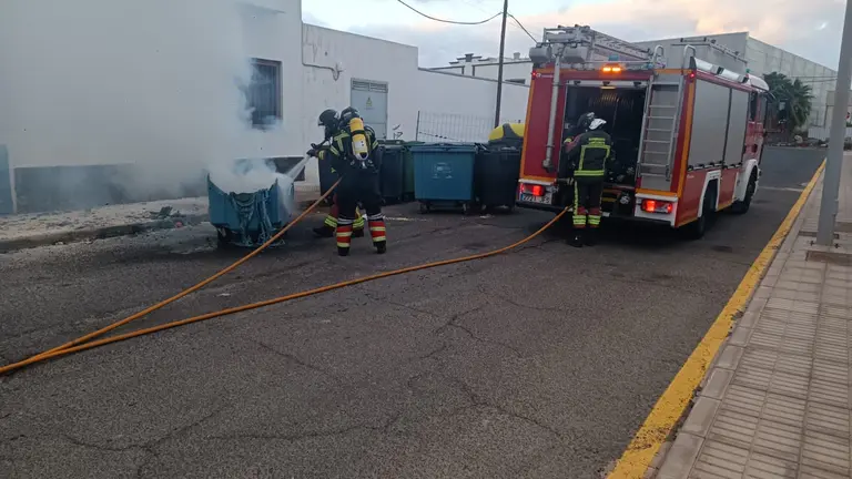 Incendio contenedores.