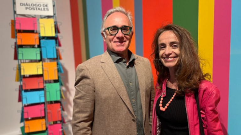 'Diálogo de postales'.