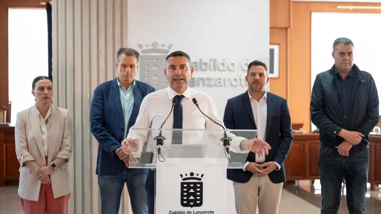 Rueda de prensa sobre el incendio en el Complejo Medioambiental de Zonzamas.