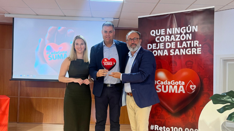 Kiko Aparicio recogiendo el testigo.