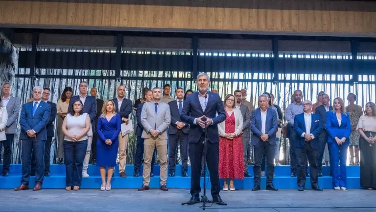 Frente canario para la distribución de menores migrantes