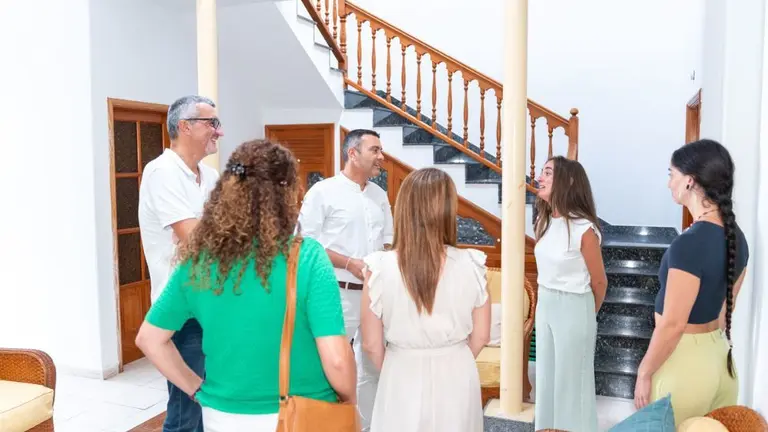 Visita a Flora Acoge