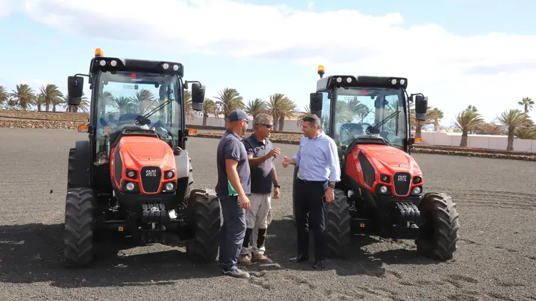 Oswaldo Betancort en la Granja Agrícola.