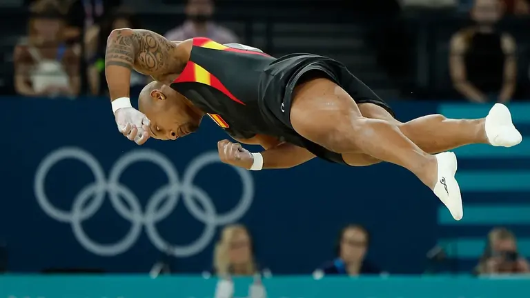 Ray Zapata en la final de suelo en los Juegos Olímpicos París 2024.