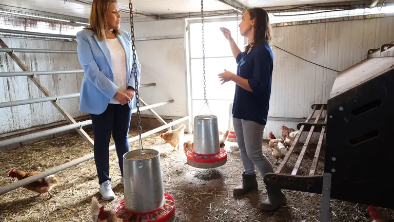 Ástrid Pérez con Elia González