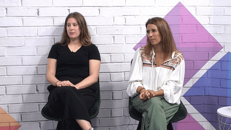 Brenda González y Elena Barrán