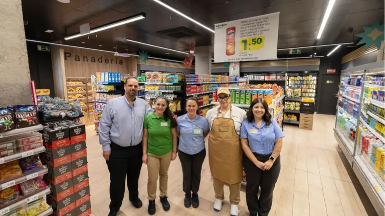 Trabajadores de Superdino