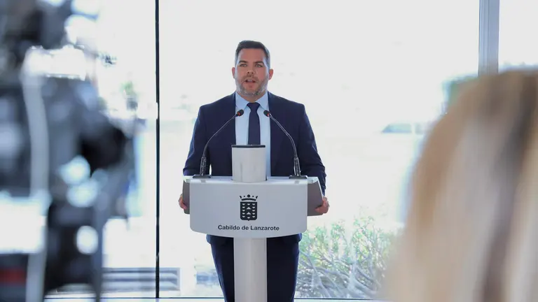 El vicepresidente en la rueda (1)