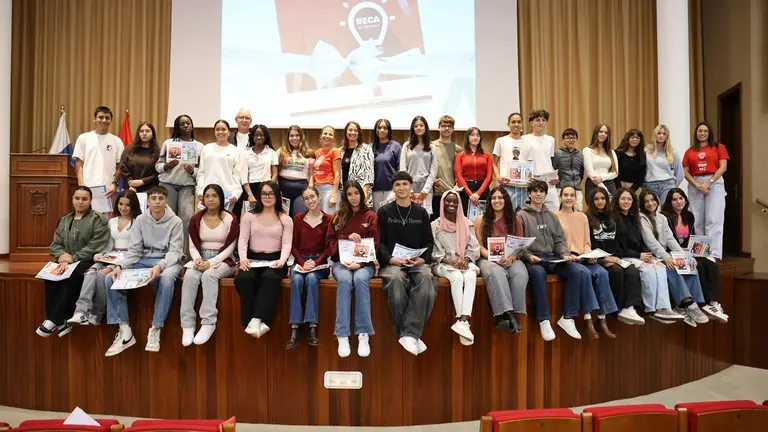 PRESENTACIÓN ESCUELA DE JÓVENES EMPRENDEDORES (18) (1)