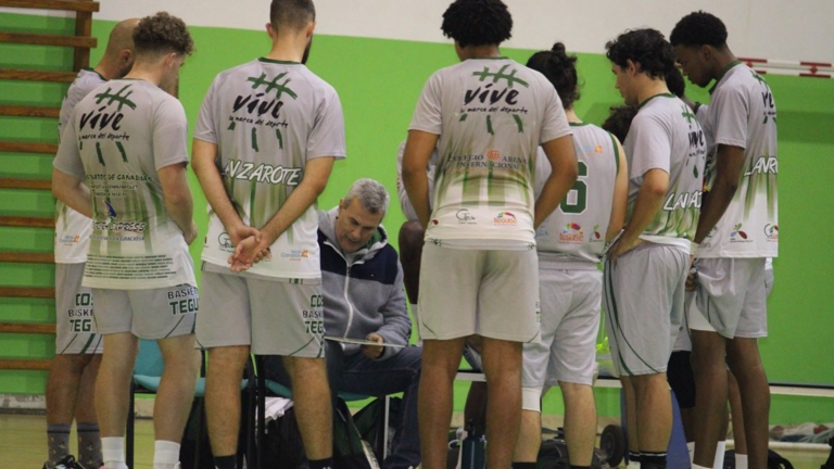 El CB La Villa con el entrenador