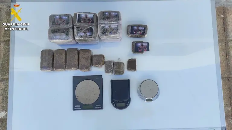 El hachís incautado por la Guardia Civil en Lanzarote